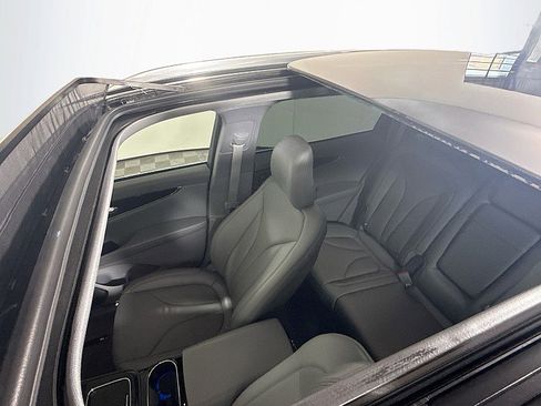 Used 2023 Lincoln Nautilus Reserve w/ Equipment Group 201A image 14