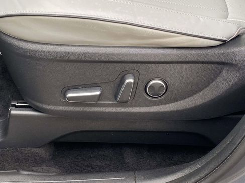 Used 2024 Hyundai Palisade SEL FWD image 17