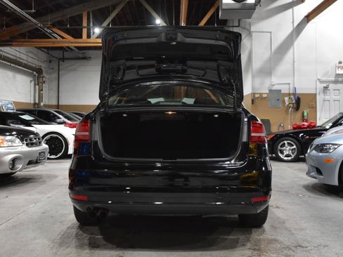 Used 2017 Volkswagen Jetta S FWD image 35