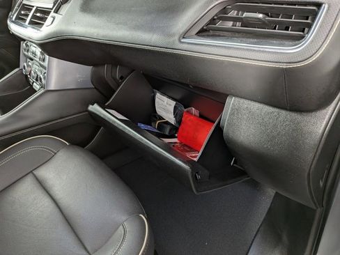 Used 2023 GMC Yukon SLT image 34