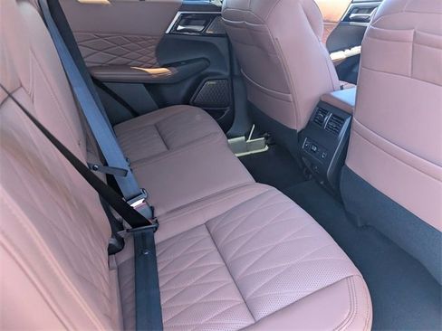 New 2025 Mitsubishi Outlander SEL image 9