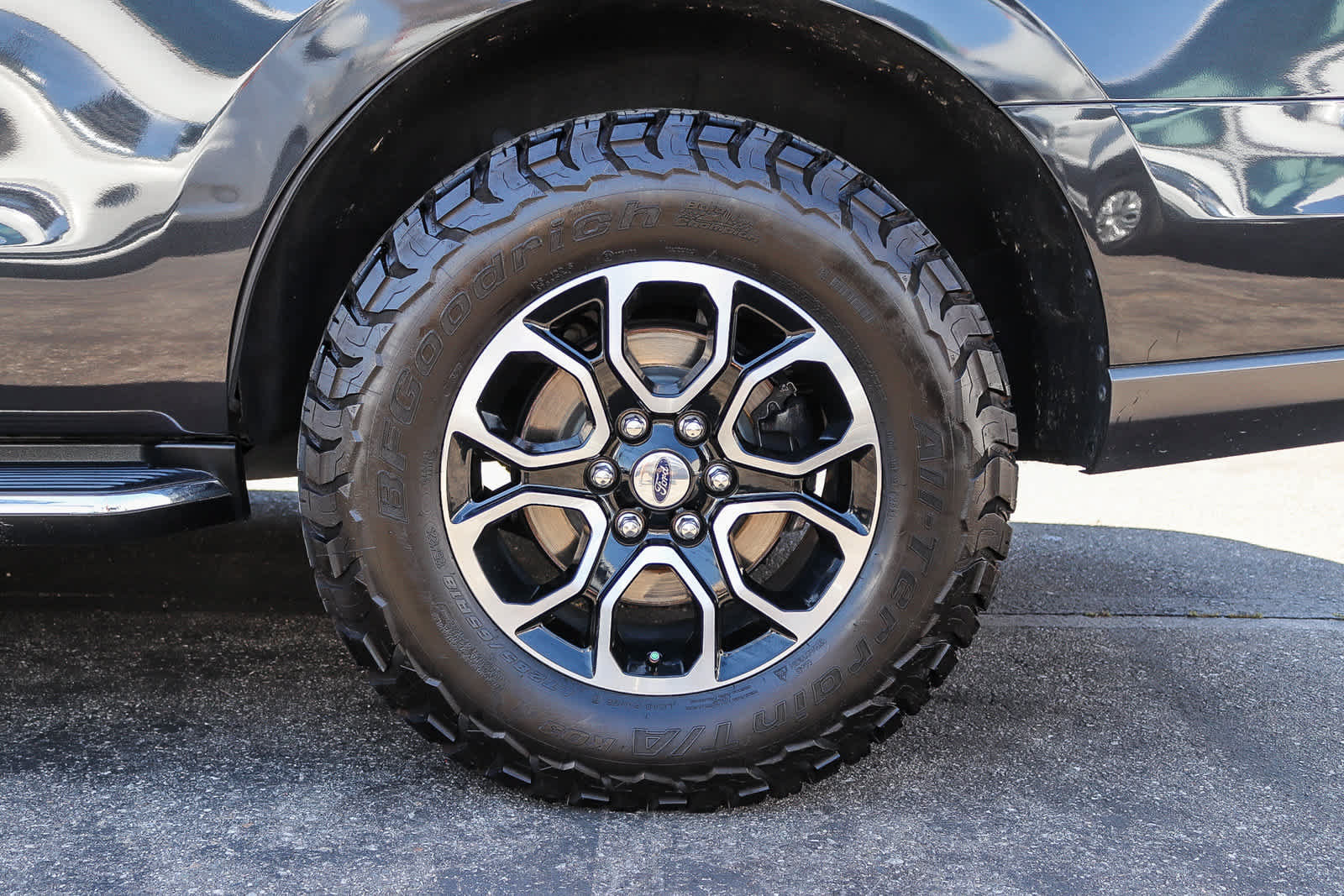 Used 2022 Ford Expedition XLT AWD/4WD image 11