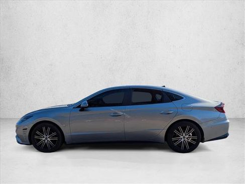 Used 2021 Hyundai Sonata Limited w/ Winter Weather Package image 4