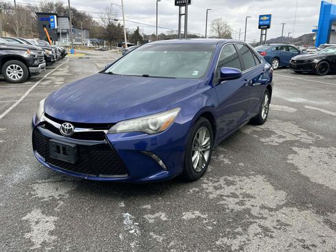 Used 2015 Toyota Camry SE image 7