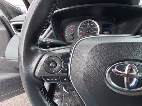 Used 2022 Toyota Corolla Cross LE AWD/4WD image 22