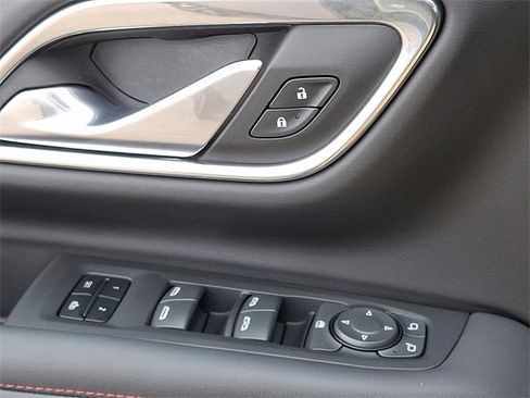 Used 2023 Chevrolet Suburban RST image 24