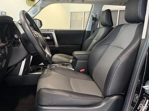 Used 2023 Toyota 4Runner SR5 Premium w/ Moonroof Package RWD image 12