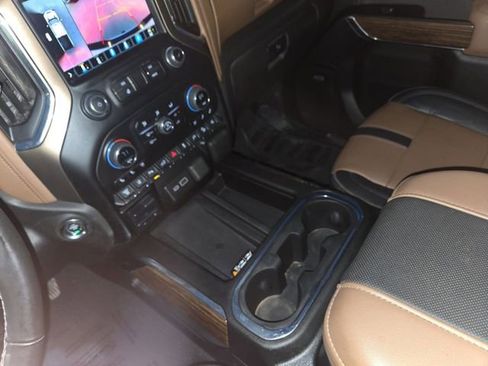 Used 2023 Chevrolet Silverado 2500 High Country w/ Z71 Off-Road Package image 25