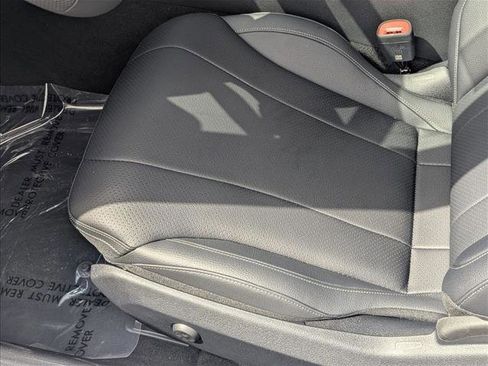 New 2026 Mercedes-Benz CLE 300 4MATIC Coupe image 4