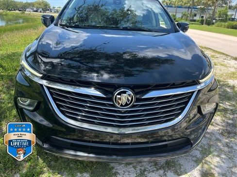 Used 2022 Buick Enclave Premium w/ Experience Buick Package FWD image 2
