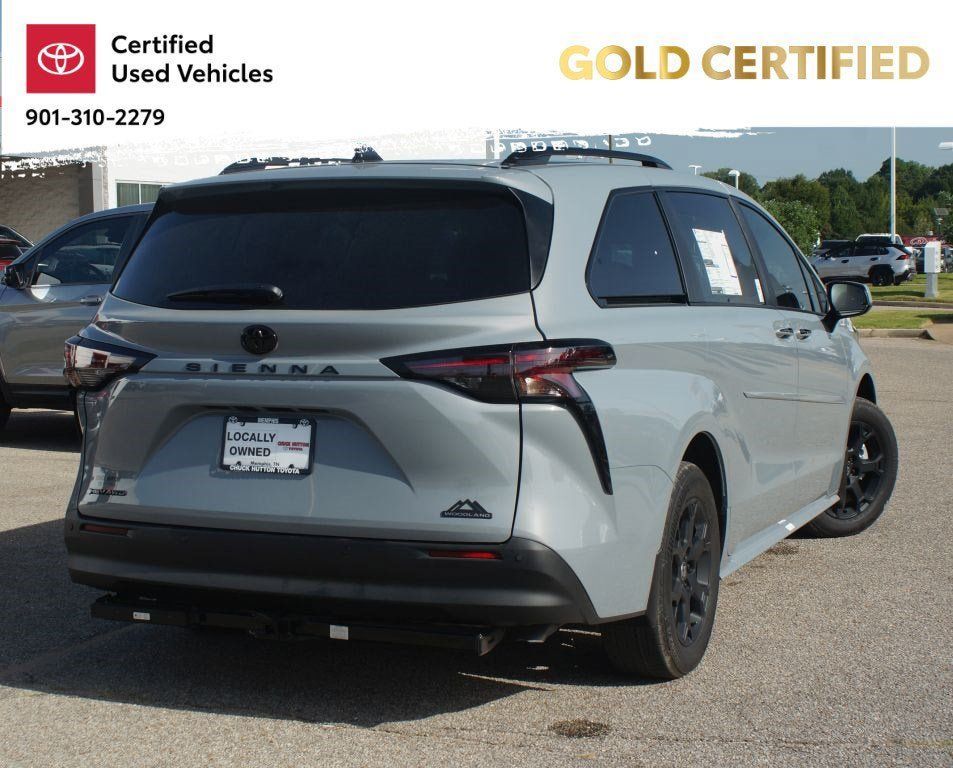 Certified 2026 Toyota Sienna XLE Woodland Edition AWD/4WD image 24