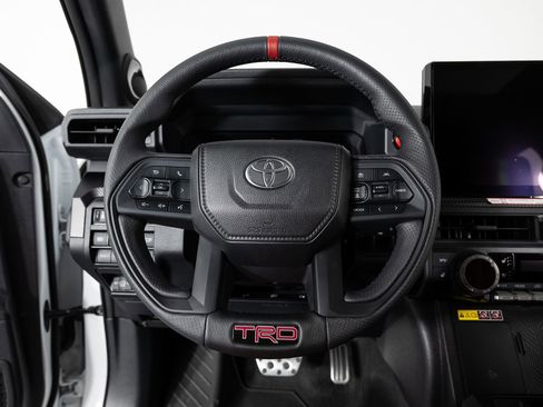 Used 2025 Toyota 4Runner TRD Pro AWD/4WD image 38