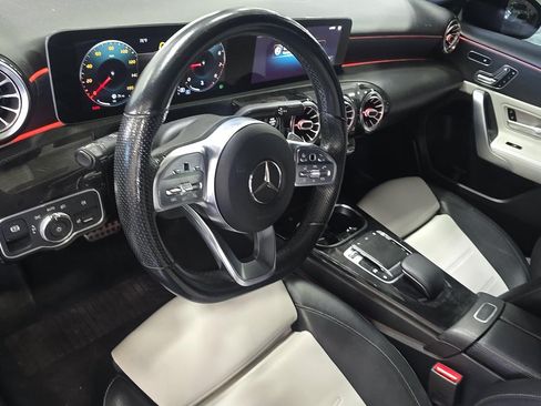 Used 2019 Mercedes-Benz A 220 image 4