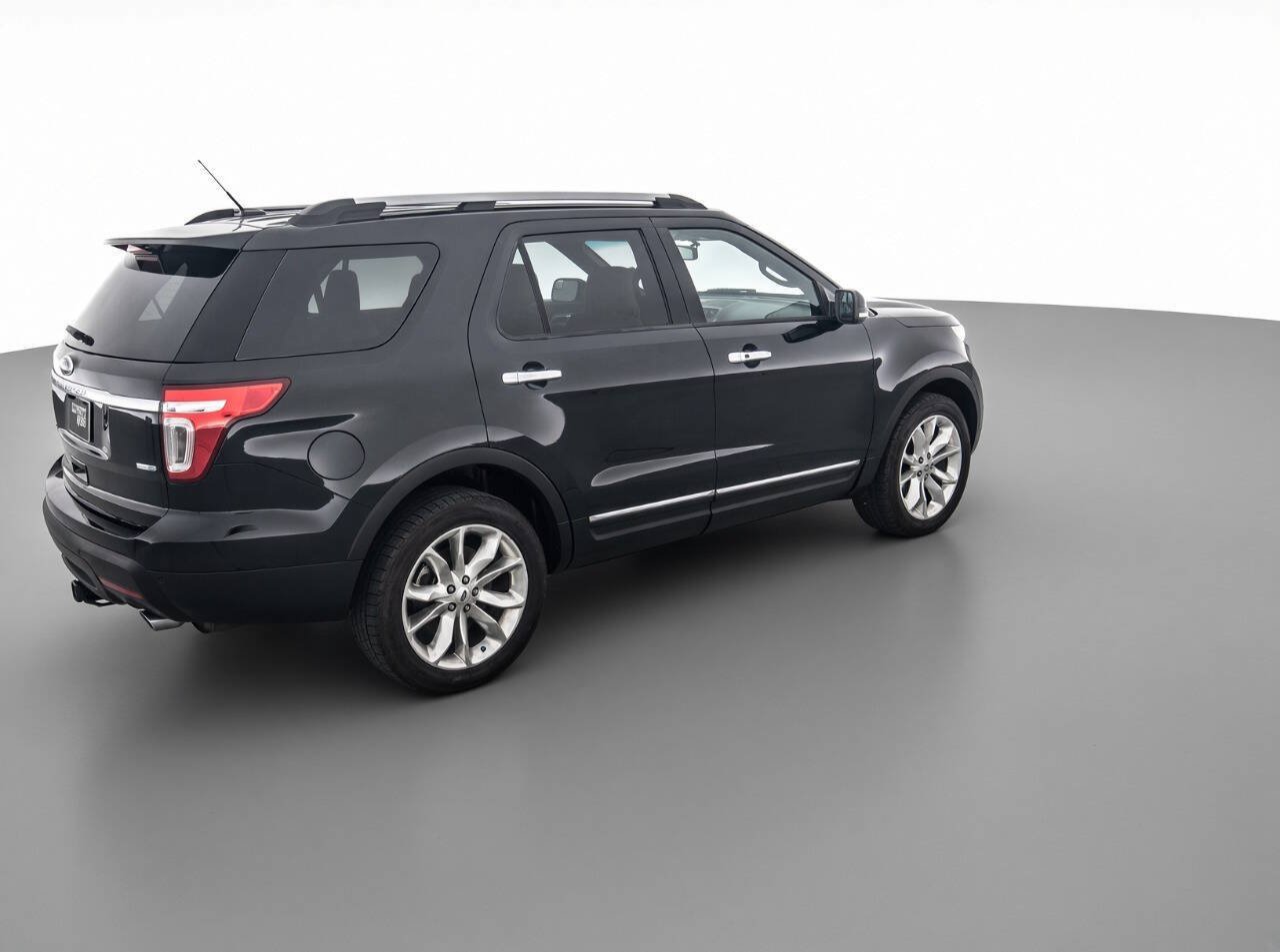Used 2015 Ford Explorer Limited w/ Equipment Group 301A AWD/4WD image 5