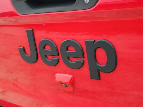 Used 2020 Jeep Gladiator Sport w/ Quick Order Package 24S AWD/4WD image 6