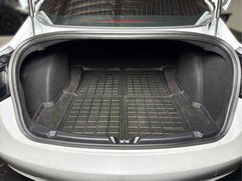 Used 2020 Tesla Model 3 Standard Range Plus RWD image 11