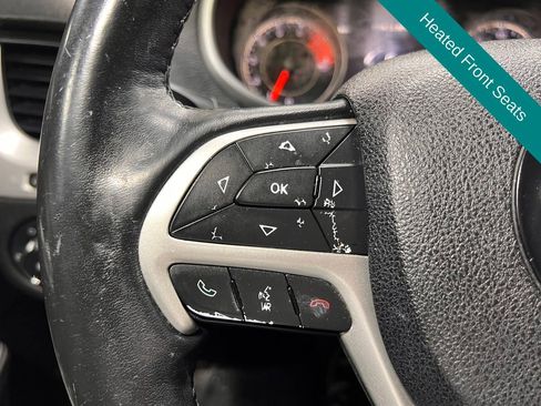 Used 2016 Jeep Cherokee Trailhawk w/ Cold Weather Group image 10