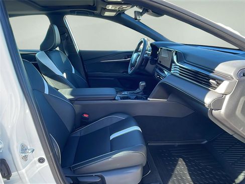 New 2026 Toyota Camry SE image 14