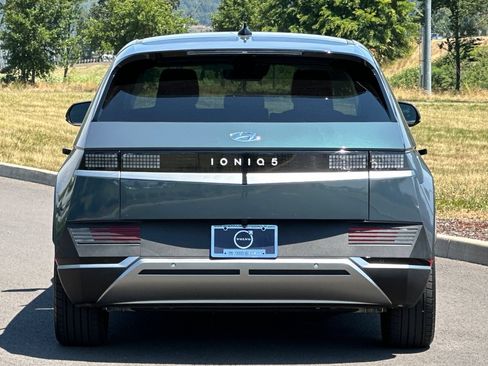 Used 2024 Hyundai Ioniq 5 SEL RWD image 4