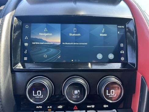 Used 2015 Jaguar F-TYPE S RWD image 22