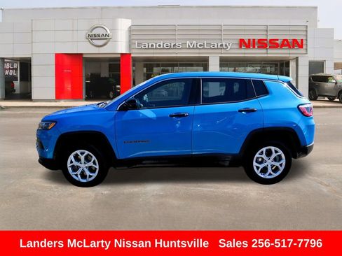 Used 2024 Jeep Compass Sport image 8