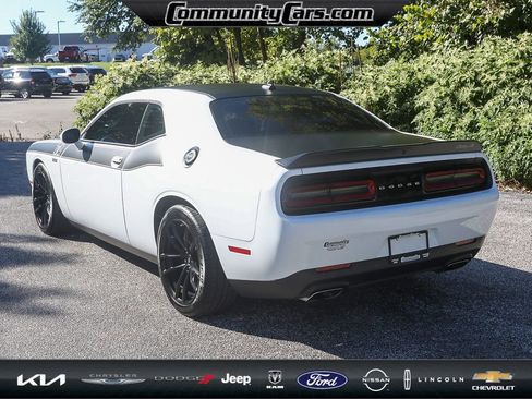 Used 2022 Dodge Challenger R/T Scat Pack w/ T/A Package image 5