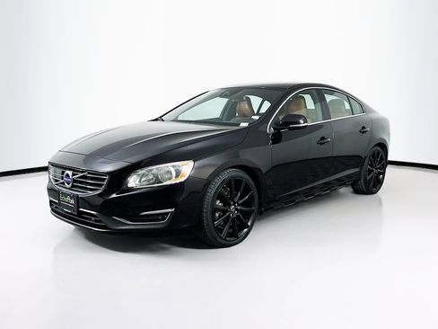 Used 2015 Volvo S60 T5 Platinum image 3