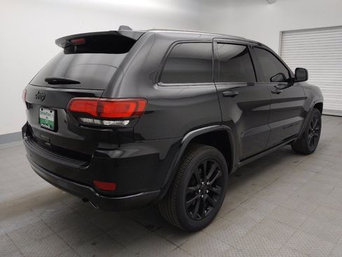 Used 2021 Jeep Grand Cherokee Laredo X AWD/4WD image 10