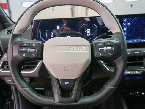 Used 2025 Kia K4 GT-Line image 15