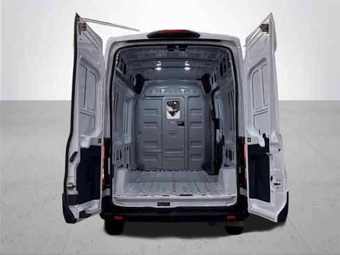 Used 2025 Ford Transit 250 148 High Roof RWD image 12