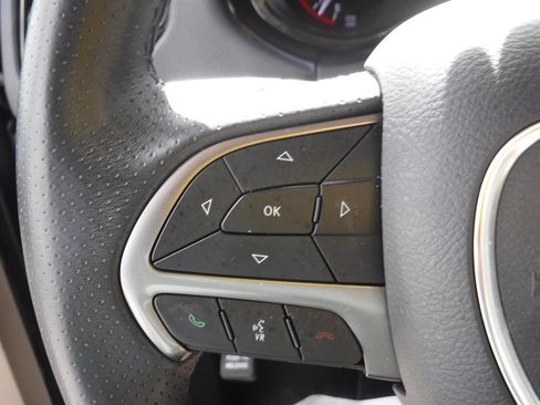 Used 2021 Dodge Durango SXT image 22