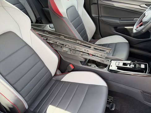 Used 2025 Volkswagen GTI Autobahn image 32