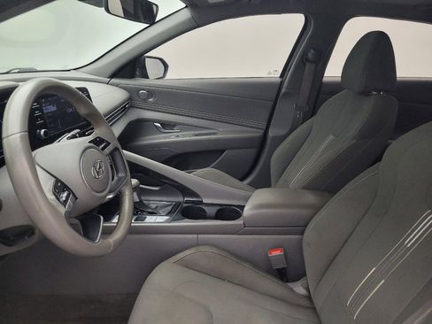 Used 2021 Hyundai Elantra SEL w/ Convenience + Premium Package FWD image 17