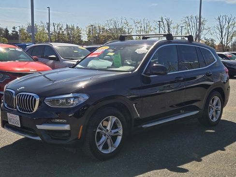 Used 2021 BMW X3 xDrive30e image 2