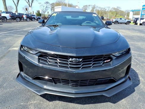 Used 2024 Chevrolet Camaro LT RWD image 2