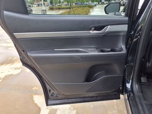 Used 2025 Hyundai Palisade SEL FWD image 19