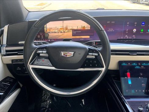 Used 2025 Cadillac Escalade Sport image 7