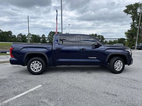 Used 2022 Toyota Tundra SR5 w/ Convenience Package RWD image 2