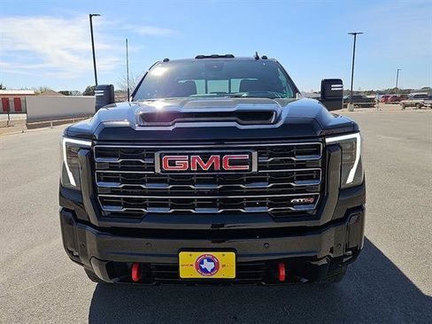 New 2026 GMC Sierra 2500 AT4 w/ AT4 Premium Plus Package image 8