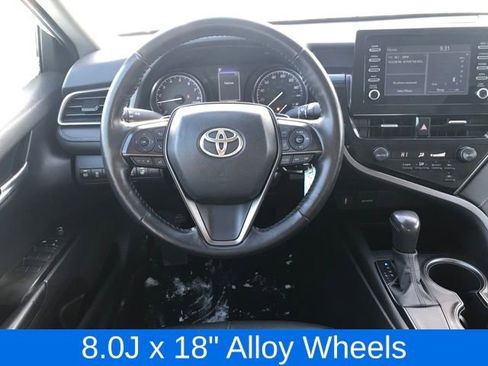 Used 2023 Toyota Camry SE image 6
