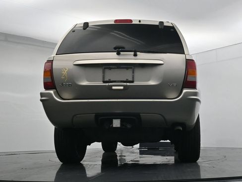 Used 2004 Jeep Grand Cherokee Limited w/ Trailer Tow Group IV AWD/4WD image 21