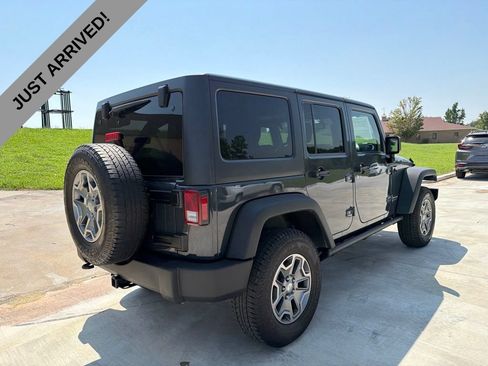 Used 2018 Jeep Wrangler Unlimited Rubicon AWD/4WD image 5