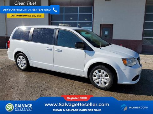 Used 2018 Dodge Grand Caravan SE FWD image 5