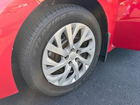 Used 2019 Toyota Corolla LE FWD image 19