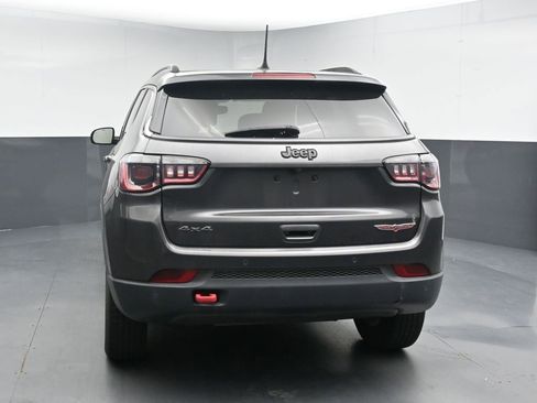 Used 2021 Jeep Compass Trailhawk AWD/4WD image 7