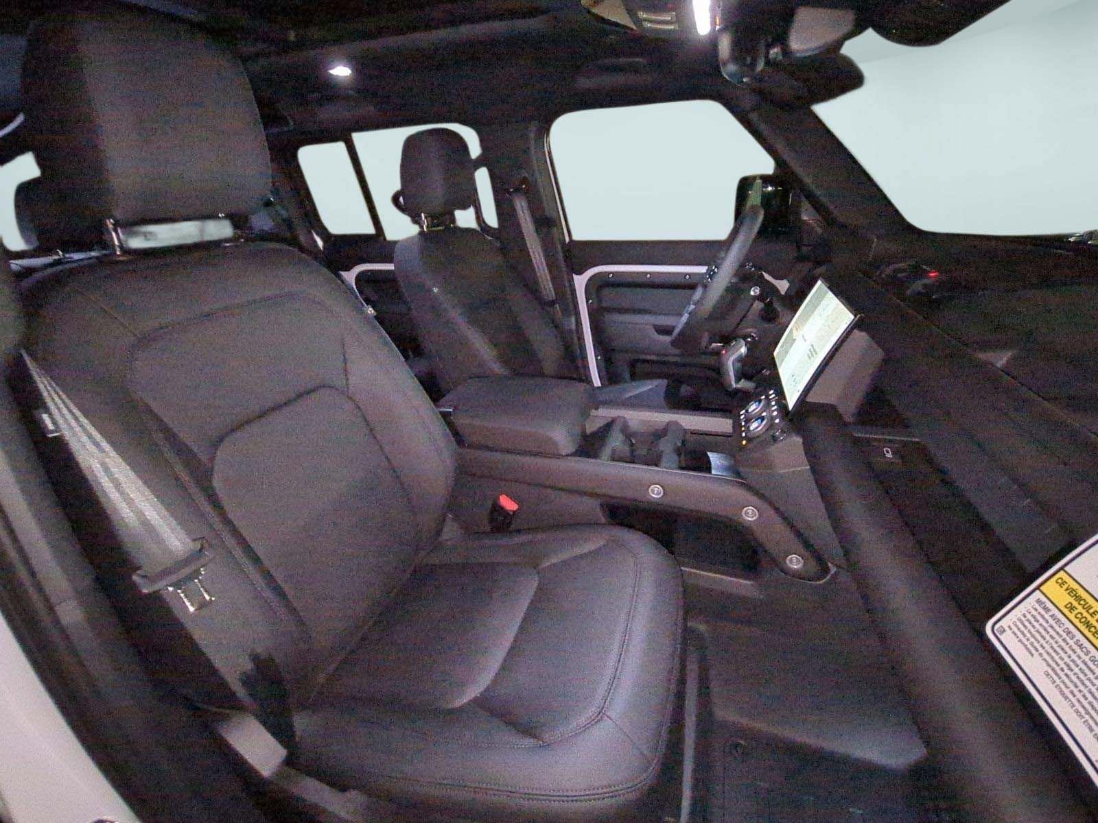 New 2026 Land Rover Defender 110 S AWD/4WD image 30