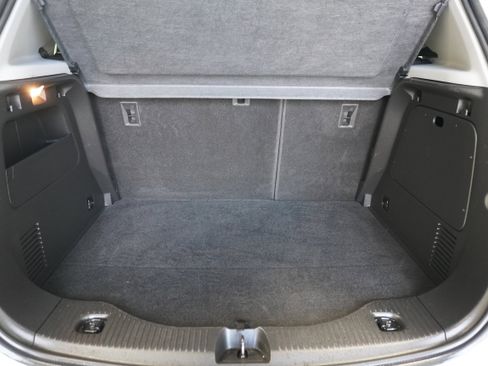 Used 2020 Chevrolet Trax LT w/ LT Convenience Package image 22