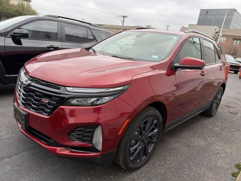Certified 2024 Chevrolet Equinox RS image 1
