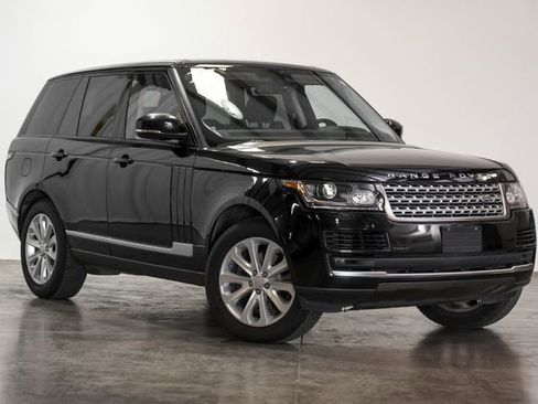 Used 2015 Land Rover Range Rover HSE image 10