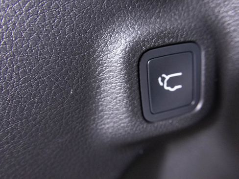 New 2026 Jeep Compass Limited image 33